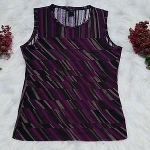 Ann Taylor top 💎$5 when you bundle 5 💎